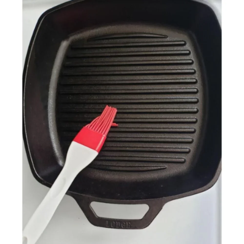 L8SGP3 Cast Iron Square Grill Pan Pre-Seasoned 10.5-inch